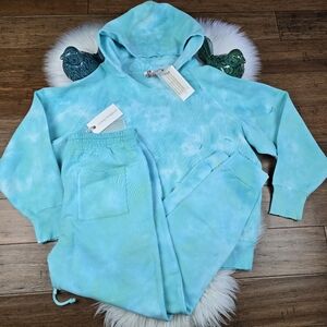 Loveshackfancy Addison Sweatshirt (One Size) & Yolanda Pant ( XS/S) SET